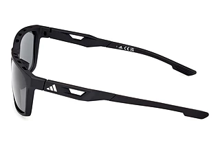 Widok z boku Adidas SP0101 (02N)