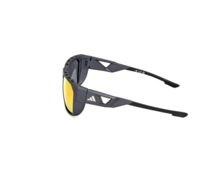 Widok z boku Adidas SP0102 (02L)