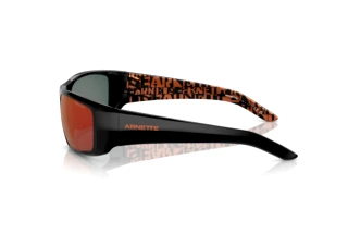 Widok z boku Arnette HOT SHOT (AN4182 - 29166Q)