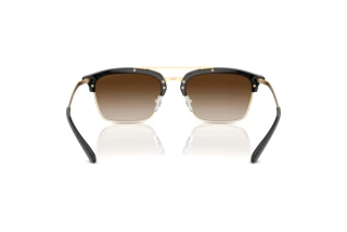 Widok z tyłu Emporio Armani EA4228 (300213)