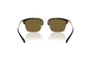 Widok z tyłu Emporio Armani EA4228 (320173)
