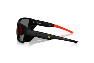 Widok z boku Ferrari Scuderia FZ6012U (504/81)