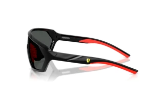 Widok z boku Ferrari Scuderia FZ6017U (501/87)