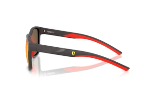 Widok z boku Ferrari Scuderia FZ6019D (528/6Q)
