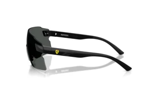 Widok z boku Ferrari Scuderia FZ6024U (501/81)