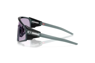 Widok z boku Oakley LATCH PANEL (OO9404 - 940413)