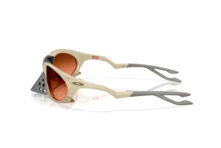 Widok z boku Oakley PLANTARIS (OO9437 - 943702)