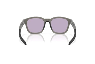 Widok z tyłu Oakley SHACKLE (OO9507D - 950704)