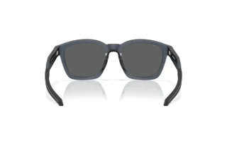 Widok z tyłu Oakley SHACKLE (OO9507D - 950707)