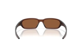 Widok z tyłu Oakley TERRAFORMA (OO9530 - 953006)