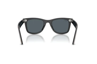 Widok z tyłu Ray-Ban WAYFARER (RB2240 - 1441R5)
