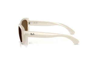 Widok z boku Ray-Ban JACKIE OHH (RB4101 - 688753)