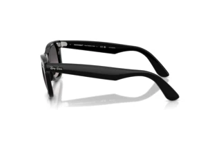 Widok z boku Ray-Ban WAYFARER (RB4340 - 601/M3)