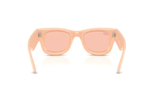 Widok z tyłu Ray-Ban WAYFARER PUFFER (RB4940B - 688884)